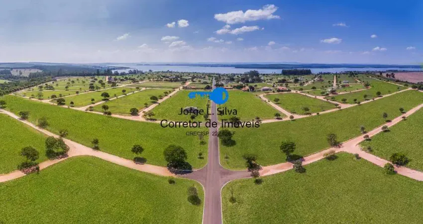 Lote de 626,31m2 no Condomínio  Terras de Santa Cristina 5 !