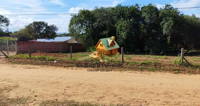 2 Lotes de 1.000m2   20m2 Frente X 500m2 comprimento  Planos e carpido !