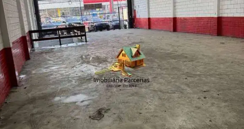 Galpão com 680m2 Construído e 350m2 de Terreno 15 vagas de estacionamento!