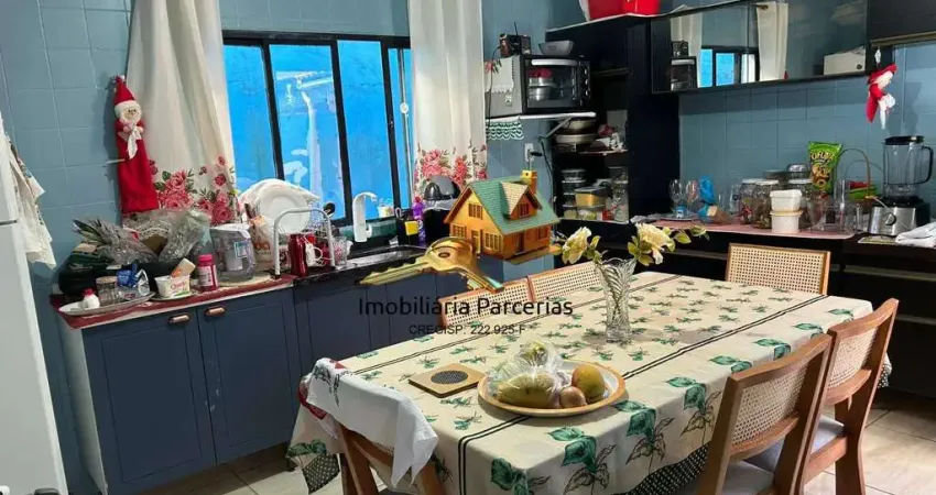 Casa com 2 dormitórios 1 vaga de carro cômodos grandes locação servidão