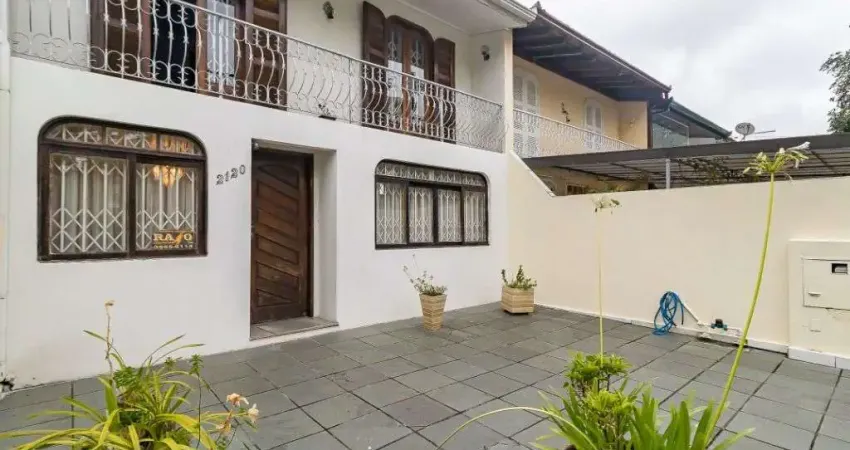 Sobrado com 3 dormitórios à venda, 150 m² por R$ 700.000,00 - Hugo Lange - Curitiba/PR