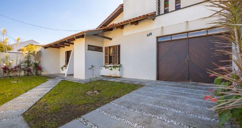 Sobrado com 3 dormitórios à venda, 220 m² por R$ 1.149.000,00 - Uberaba - Curitiba/PR