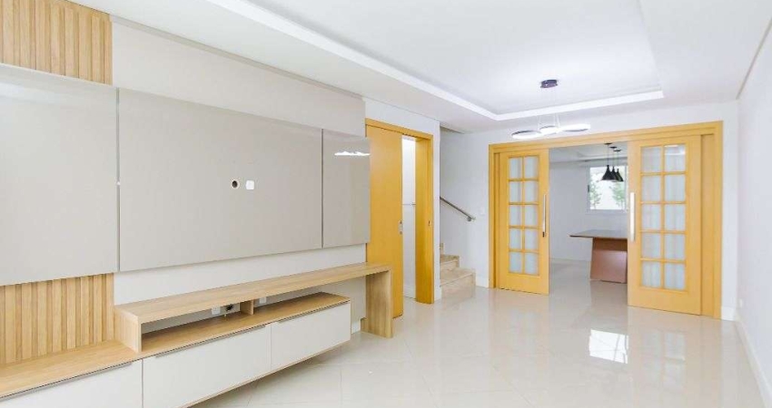 Sobrado com 3 dormitórios à venda, 187 m² por R$ 849.000,00 - Capão da Imbuia - Curitiba/PR