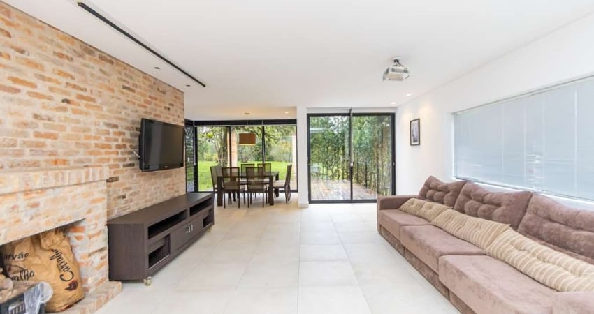 Casa com 3 dormitórios para alugar com 140,00m² no Vila Franca