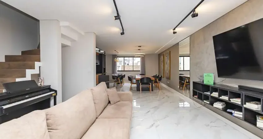 Sobrado Mobiliado para Alugar no Abranches – 3 Suítes, 4 Vagas e Ático