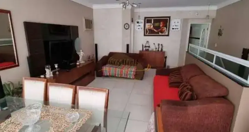 Casa com 3 Suítes e 2 Lavabos - Marapé - Santos/SP
