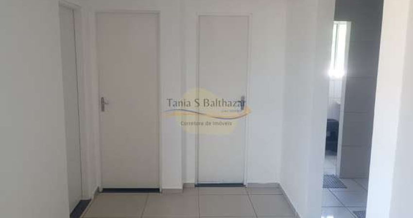 Apartamento no Bairro Chico de Paula, em Santos/SP.