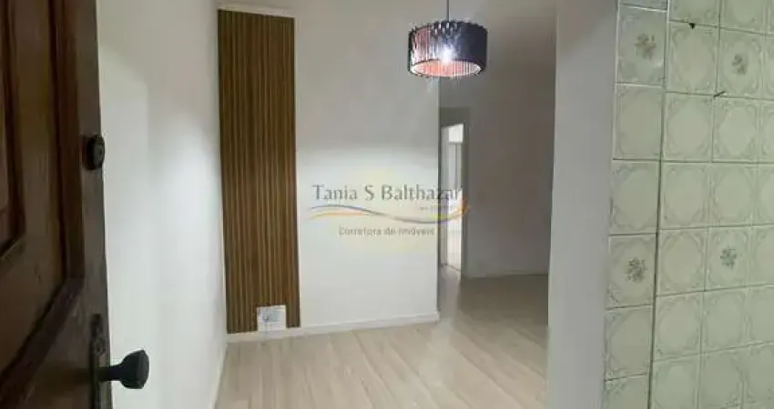 OPORTUNIDADE - Apartamento Apartamento, no Bairro Saboó, em Santos/SP.