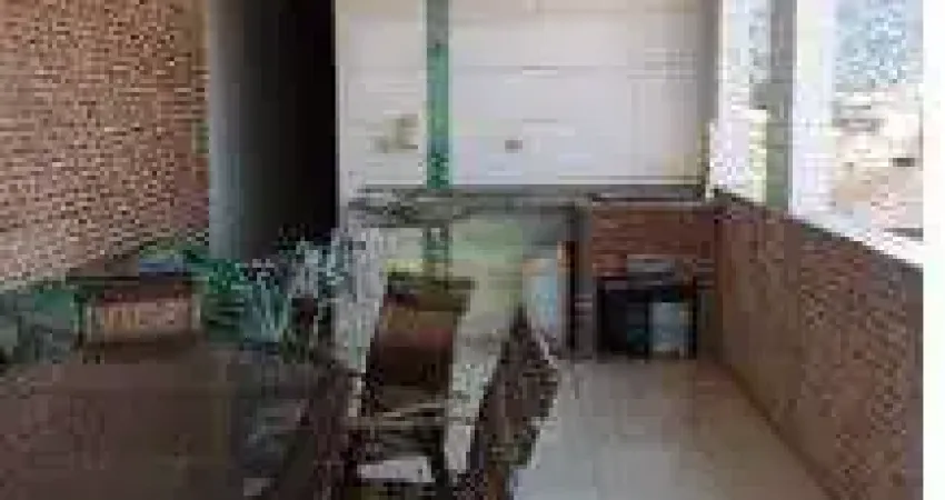 Sobrado Duplex 3 Quartos sendo 1 Suíte à venda - Bom Retiro - Santos/SP
