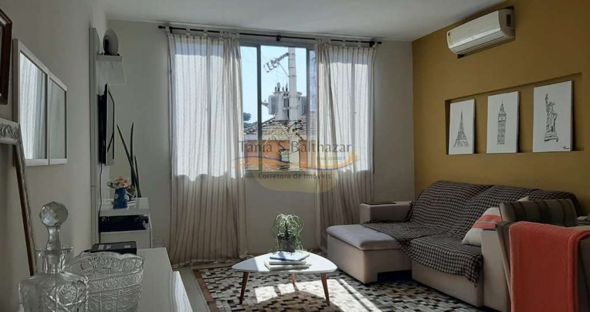 Apartamento com 02 Dormitórios. Próximo à Praia. Bairro Boqueirão. Santos/SP.