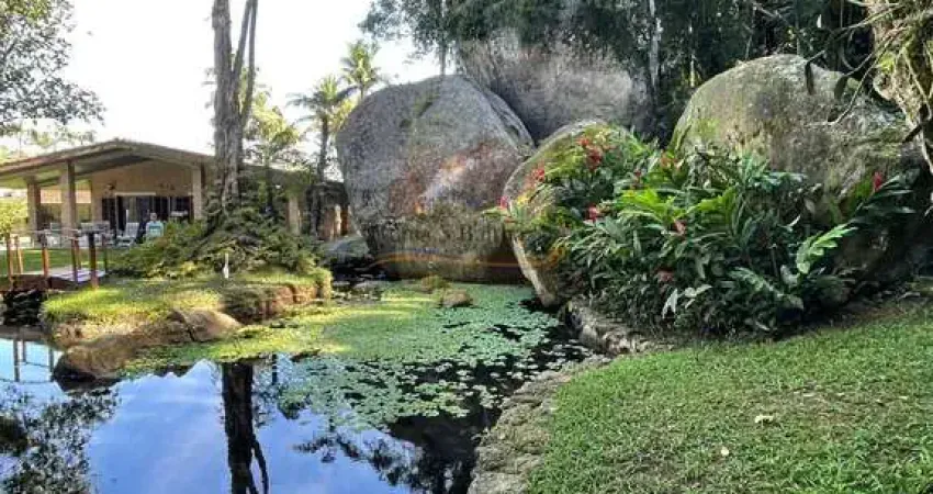 Propriedade Exuberante - Guaiuba - Guarujá/SP.