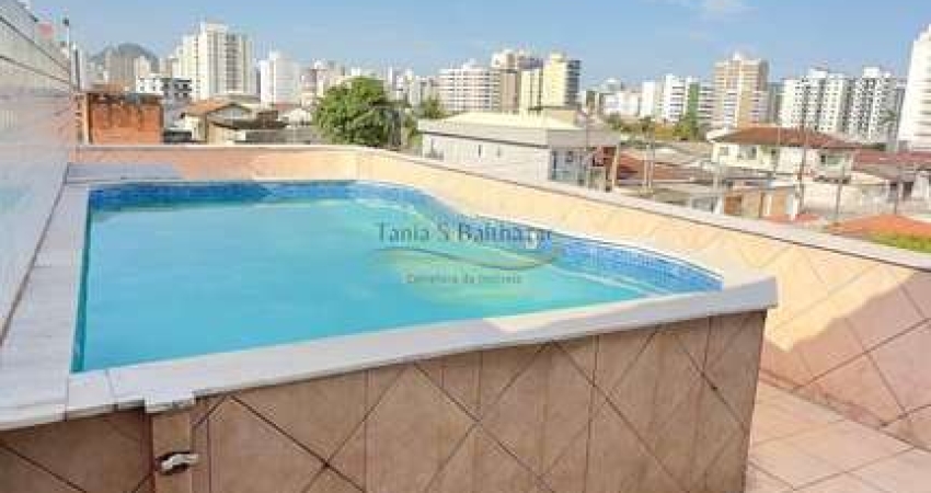 Casa à venda no bairro Guilhermina - Praia Grande/SP