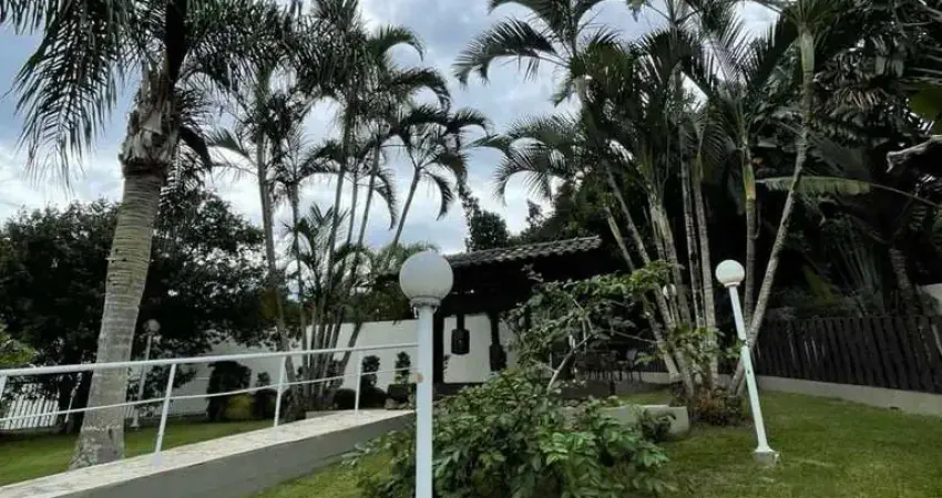 Apartamento com vista mar com 03 dormitórios na praia de quatro ilhas / bombinhas