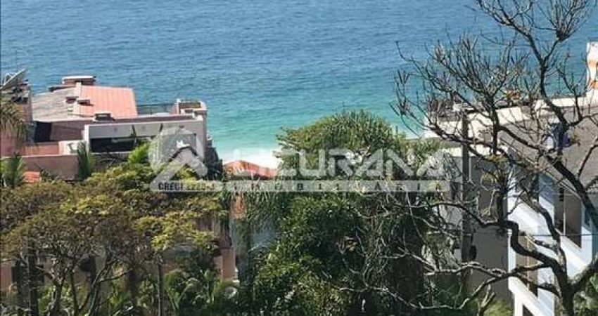 Terreno em condomínio panorâmico com vista mar na praia de Bombinhas/SC