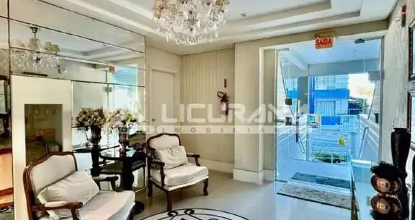 Excelente e singular apartamento mobiliado com 02 dormitórios, localizado a 300 metros do mar da praia do centro de bombinhas/sc