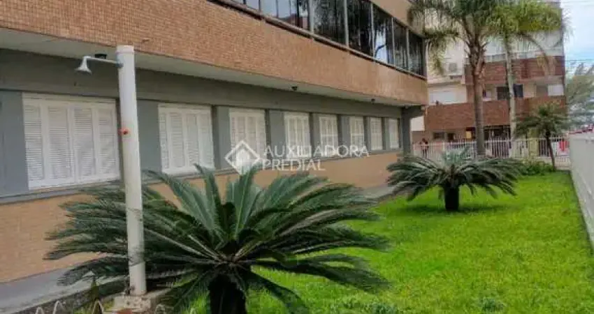 Apartamento com 2 quartos à venda na Avenida Venâncio Aíres, 165, Centro, Capão da Canoa