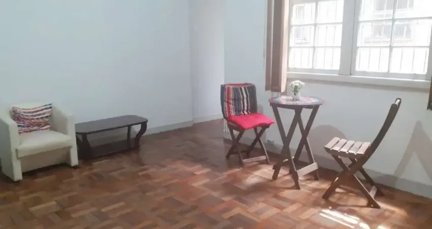 Apartamento com 2 quartos à venda na Praça Conde de Porto Alegre, 47, Centro Histórico, Porto Alegre