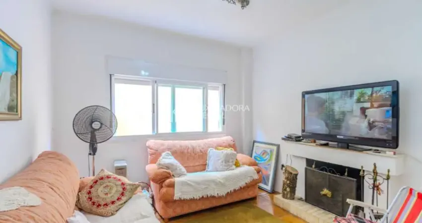 Casa com 3 quartos à venda na Rua Pedro Velho, 382, Partenon, Porto Alegre