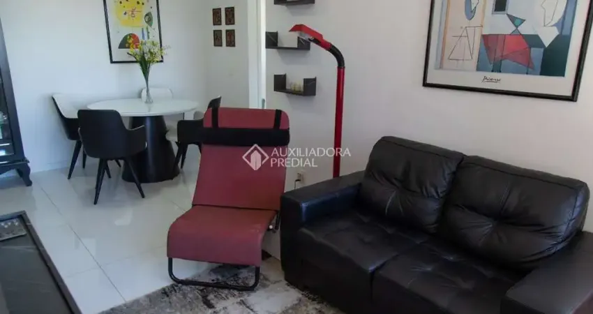 Apartamento com 2 quartos à venda na Rua Attílio Bilibio, 251, Jardim Carvalho, Porto Alegre