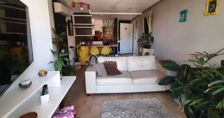 Apartamento com 3 quartos à venda na Beco Souza Costa, 400, Protásio Alves, Porto Alegre