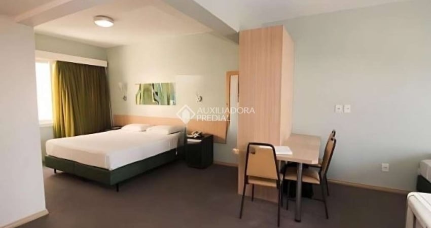 Flat com 2 quartos à venda na Avenida Desembargador André da Rocha, 131, Centro Histórico, Porto Alegre