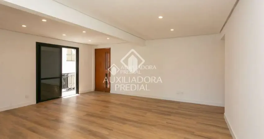 Apartamento com 2 quartos à venda na Rua Vinte e Quatro de Outubro, 368, Moinhos de Vento, Porto Alegre