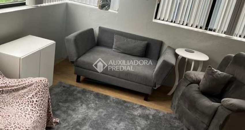 Sala comercial à venda na Avenida Cristóvão Colombo, 3187, Floresta, Porto Alegre