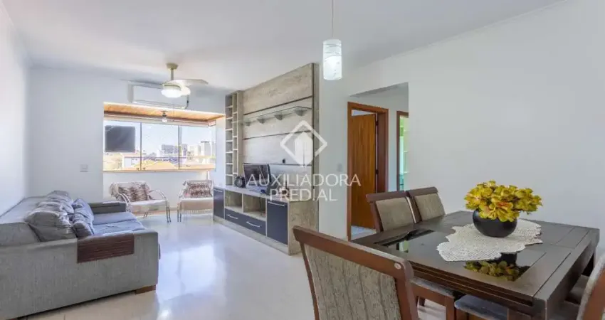 Apartamento com 3 quartos à venda na Rua Brito Peixoto, 237, Passo da Areia, Porto Alegre