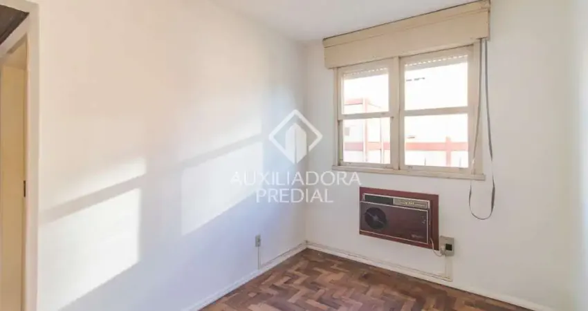 Apartamento com 2 quartos à venda na Travessa Escobar, 469, Camaquã, Porto Alegre