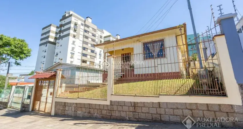 Casa com 2 quartos à venda na Rua Professor Abílio Azambuja, 36, Jardim do Salso, Porto Alegre