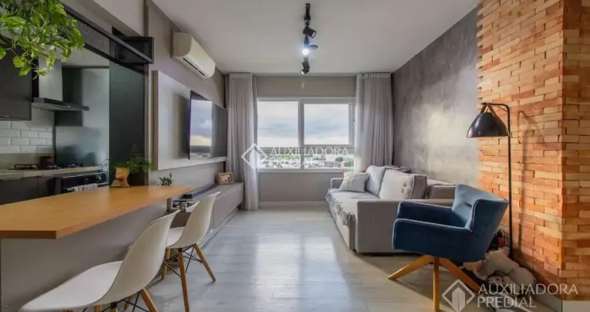 Apartamento com 2 quartos à venda na Rua Doutor João Inácio, 1208, Navegantes, Porto Alegre