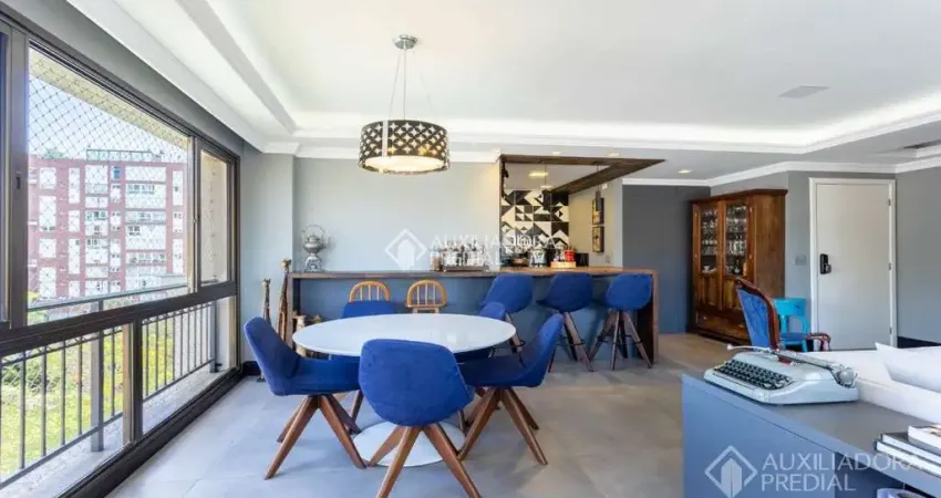 Apartamento com 3 quartos à venda na Avenida Mariland, 1528, Mont Serrat, Porto Alegre