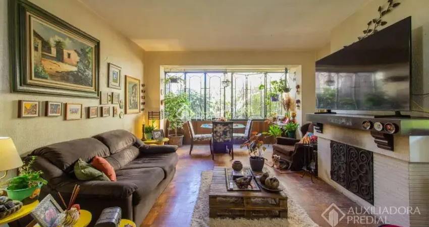 Apartamento com 3 quartos à venda na Rua Ramiro Barcelos, 953, Rio Branco, Porto Alegre