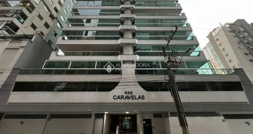 Apartamento com 3 quartos à venda na Rua 216, 88, Meia Praia, Itapema