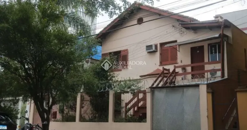 Casa em condomínio fechado com 11 quartos à venda na Rua Guararapes, 492, Petrópolis, Porto Alegre