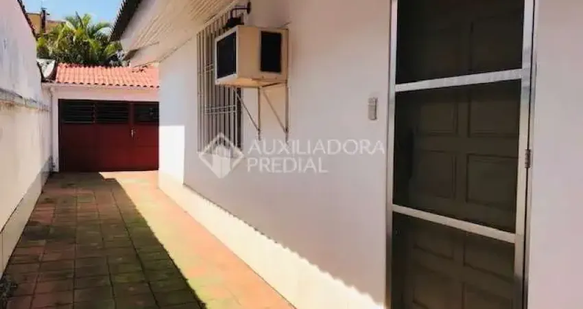 Casa em condomínio fechado com 3 quartos à venda na Rua Lila Ripoll, 67, Sarandi, Porto Alegre