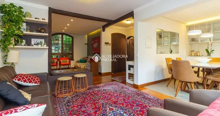 Casa em condomínio fechado com 4 quartos à venda na Avenida Cai, 303, Cristal, Porto Alegre