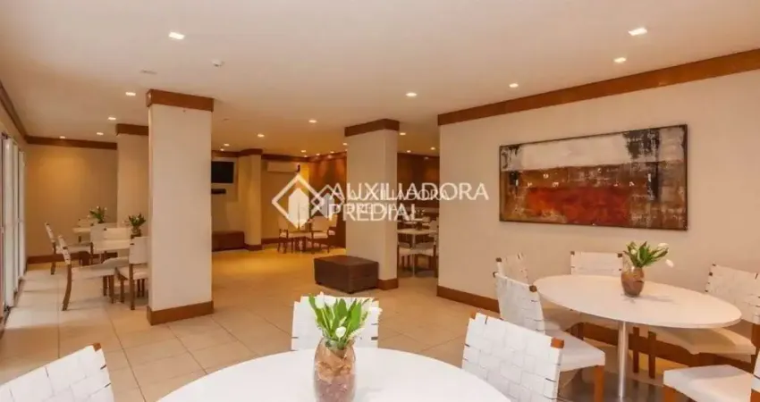 Apartamento com 3 quartos à venda na Beco Andaraí, 675, Passo da Areia, Porto Alegre