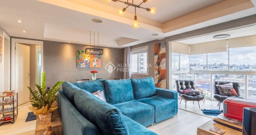 Apartamento com 3 quartos à venda na Avenida Polônia, 255, São Geraldo, Porto Alegre