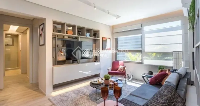 Apartamento com 2 quartos à venda na Rua Cipó, 392, Passo da Areia, Porto Alegre