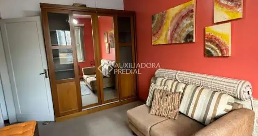 Apartamento com 2 quartos à venda na Rua Tiradentes, 318, Independência, Porto Alegre