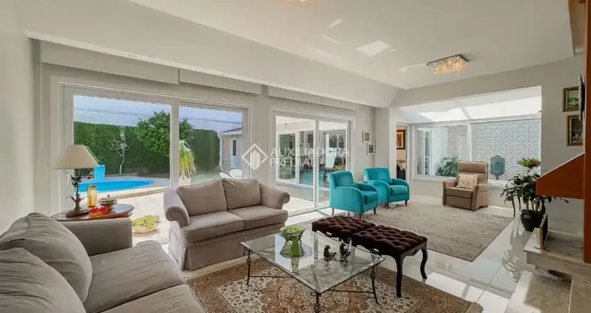 Casa com 6 quartos à venda na Rua de Souza Júnior, 103, Medianeira, Porto Alegre