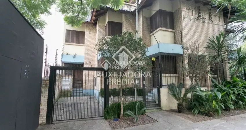 Casa em condomínio fechado com 4 quartos à venda na Rua Passo da Pátria, 208, Bela Vista, Porto Alegre