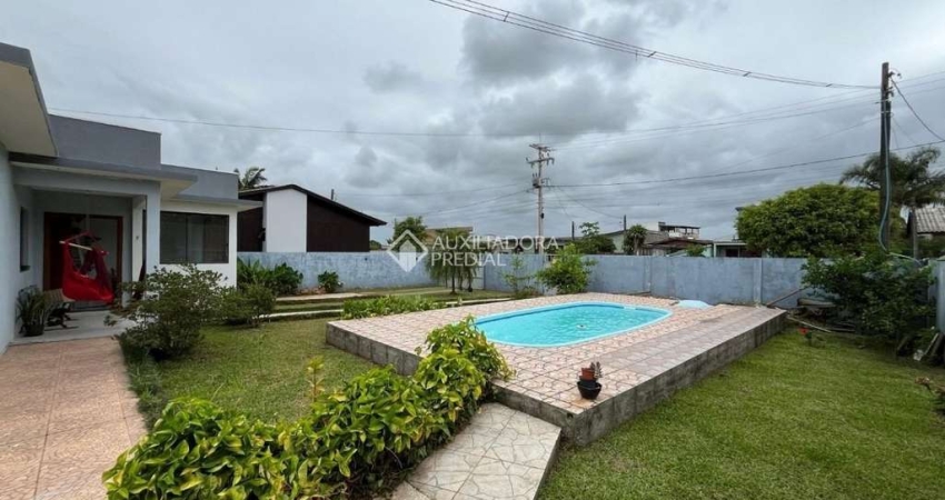 Casa com 3 quartos à venda na Antônio Pereira Filho, 615, Morada das Palmeiras, Torres