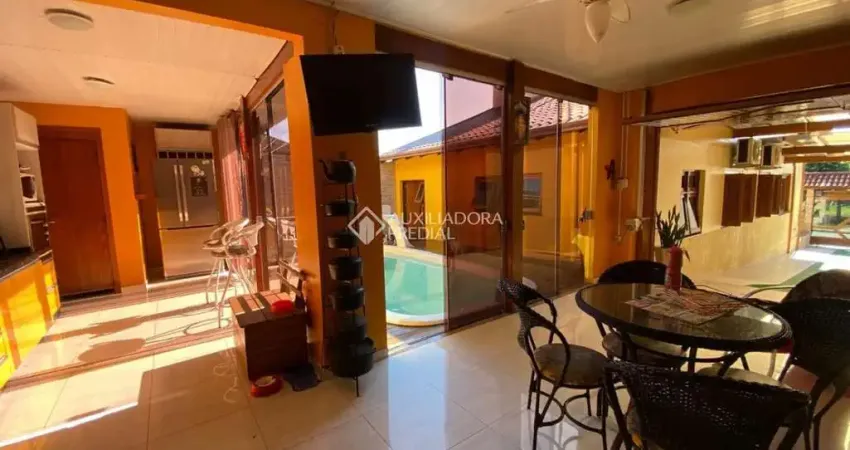 Casa com 3 quartos à venda na Rua Arnaldo Gustavo Ritter, 56, Rondônia, Novo Hamburgo