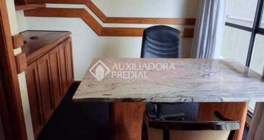 Sala comercial à venda na Avenida Cristóvão Colombo, 2176, Floresta, Porto Alegre