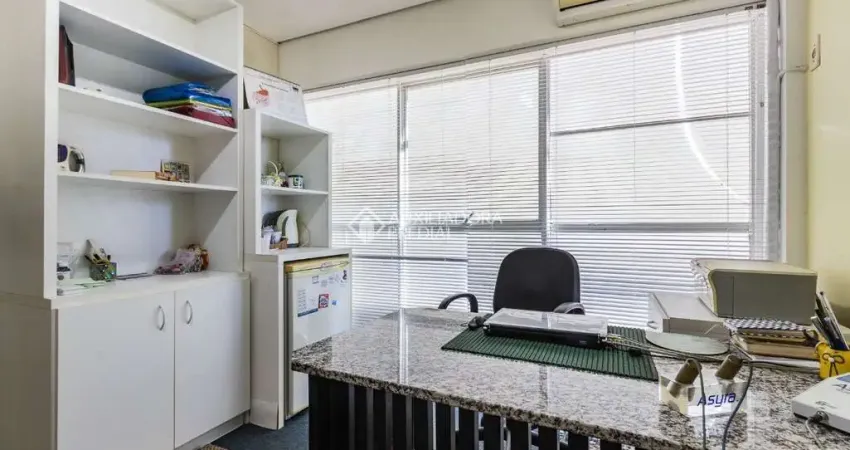 Sala comercial à venda na Avenida Cristóvão Colombo, 2168, Floresta, Porto Alegre