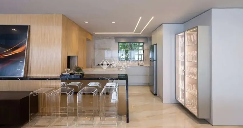 Apartamento com 3 quartos à venda na Rua Ivescio Pacheco, 89, Jardim Europa, Porto Alegre