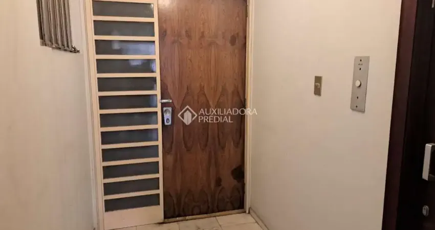 Apartamento com 3 quartos à venda na Rua Duque de Caxias, 1374, Centro Histórico, Porto Alegre