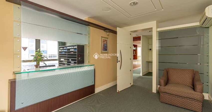 Sala comercial à venda na Avenida Cristóvão Colombo, 2185, Floresta, Porto Alegre